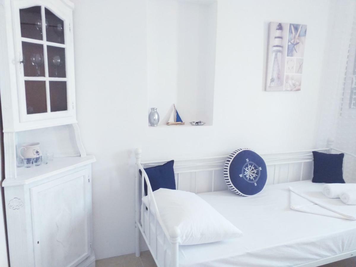 Magda House Apartment Livadi  Екстериор снимка